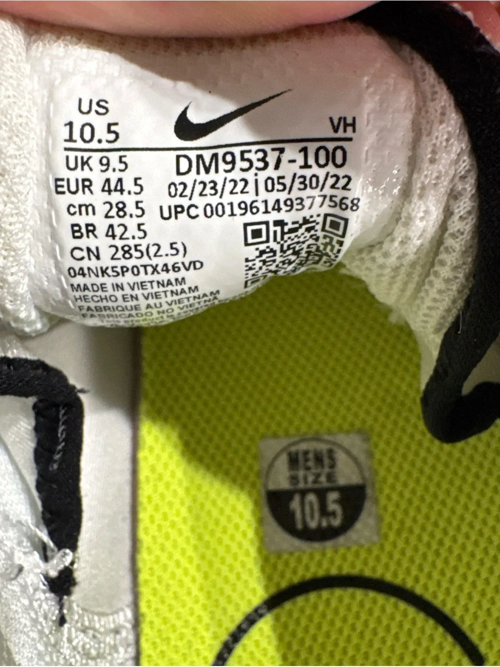 Nike Air Max SYSTM Sneakers (DM9537 100) Men’s Size 10.5 White/Black-Volt